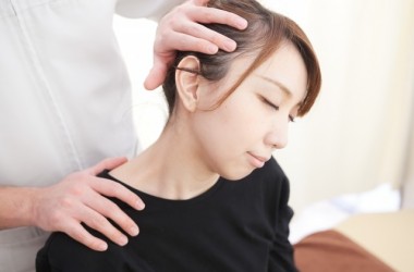 自宅で簡単にできる頭皮マッサージのやり方と効果とは　ヘアケア講座　頭皮ケア（スカルプケア）