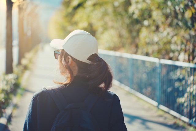 帽子の「蒸れ」は薄毛の原因になる？オススメの対策とは