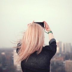 黒染め専用カラーは傷みやすい？普通のヘアカラーとの違い