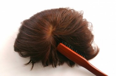 かつらやウィッグを使うと余計薄毛になるって本当？その原因とは　ヘアケア講座