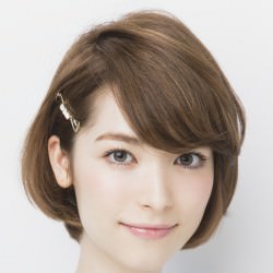 初級編 ショートヘアのアクセサリーありアレンジ 忙しい朝でも簡単ヘアアレンジ ヘアレシピ 頭美人