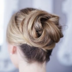 ミランダカー風まとめ髪　ヘアアレンジ　ロングヘア