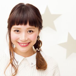 くるりんぱ+三つ編みスタイル ヘアアレンジ ミディアムヘア