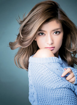 ローラ ヘアアレンジ動画 ヘアレシピ 頭美人