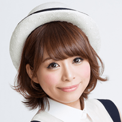 ハットを使った外はねアレンジ ヘアアレンジ ショートヘア