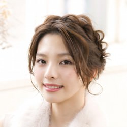 レディなラッピング風シニヨン♡ ヘアアレンジ ロングヘア