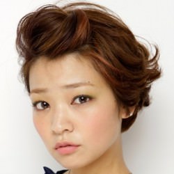 初級編 ショートヘアの前髪アレンジ 忙しい朝でも簡単ヘアアレンジ ヘアレシピ 頭美人