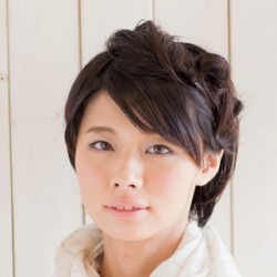 すっきりサイドWねじりアレンジ ヘアアレンジ ショートヘア