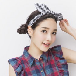 ツイン三つ編みシニヨン ヘアアレンジ ロングヘア