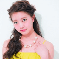 リラックスねじりハーフアップ ヘアアレンジ ロングヘア