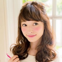ふんわりミディアムへアアレンジ ヘアアレンジ ミディアムヘア