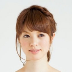 サイド編み込みバックテール ヘアアレンジ ミディアムヘア