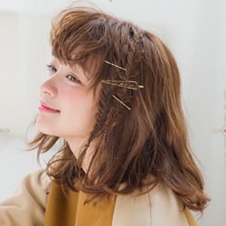シンプルアレンジのアクセントに!フィッシュボーン ヘアアレンジ ミディアムヘア