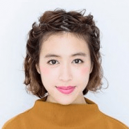 ねじるだけで可愛い「ピン留めアレンジ」 ヘアアレンジ ショートヘア
