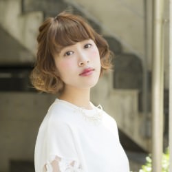 なみなみハーフアップ　ヘアアレンジ　ショートヘア