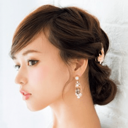 RUMIさんのほんのり色っぽい大人おだんご ヘアアレンジ ロングヘア