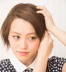 ショートヘアにおすすめ！前髪ねじり1