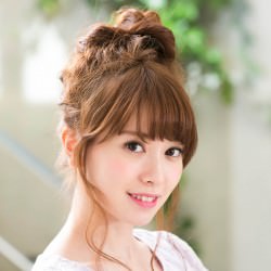 王妃ちっくなおだんごアレンジで華麗なスウィート気分を盛り上げ! ヘアアレンジ ロングヘア