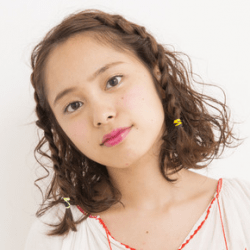 スパイラル×顔まわり編みでキュートヘア☆ ヘアアレンジ ミディアムヘア