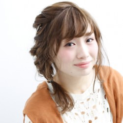 ミデイアムでもおしゃれなサイドまとめ髪 ヘアアレンジ ミディアムヘア