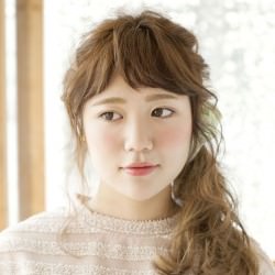 ふわふわ乙女ウェーブのサイド寄せアレンジ ヘアアレンジ ロングヘア