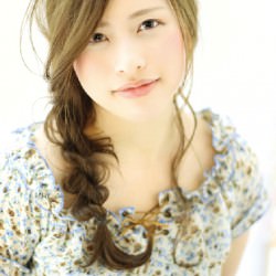 サイドでまとめて大人可愛いルーズヘア♪　ヘアアレンジ　ロングヘア