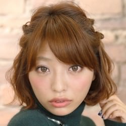 ガーリーで簡単なねじり編み込み　ヘアアレンジ　ショートヘア