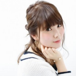 清楚系ハーフアップ♪　ヘアアレンジ　ミディアムヘア