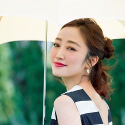 湿気の多い雨の日でも快適♪ふんわりおだんごポニー　ヘアアレンジ　ロングヘア