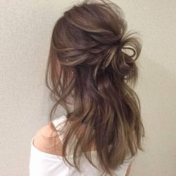 愛されるかわいさ♡上品ハーフアップ ヘアアレンジ ロングヘア