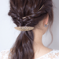 湿気の多い梅雨時期も安心!! シンプルくるりんぱヘアアレンジ ヘアアレンジ ミディアムヘア