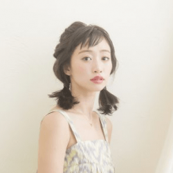 くるりんぱで作る大人っぽツインテール ヘアアレンジ ミディアムヘア