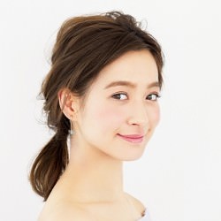 ラフなかわいさ♡無造作三つ編み　ヘアアレンジ　ミディアムヘア