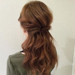 後ろ姿も可愛い！くるりんぱのハーフアップアレンジ☆　ヘアアレンジ　ロングヘア