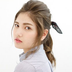 ポンパドール×バンダナアレンジ ヘアアレンジ ミディアムヘア