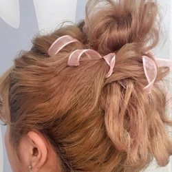 夏にぴったり♡リボンを使ったお団子アレンジ　ヘアアレンジ　ミディアムヘア