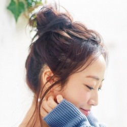 “ヘルシーエロ”無造作おだんご　ヘアアレンジ　ロングヘア