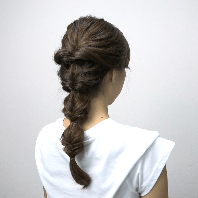 ロングヘアにおすすめ♪くるりんぱ4つで作る簡単まとめ髪SIDE