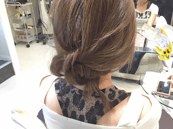 結んでくくるだけのノットヘアーで無造作ヘア♪秋ヘアアレンジ3