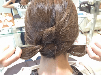 結んでくくるだけのノットヘアーで無造作ヘア♪秋ヘアアレンジ2