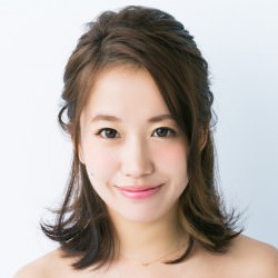 こじるり風清楚なこなれハーフアップ　ヘアアレンジ　ミディアムヘア