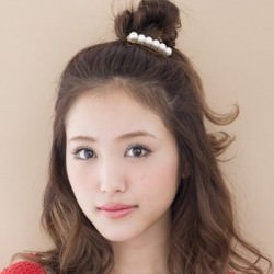 ねじるだけ！簡単に出来ちゃうハーフおだんご　ヘアアレンジ　ロングヘア