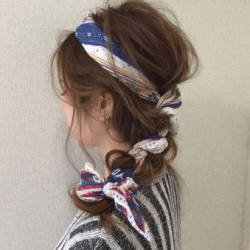 スカーフ×三つ編みで石原さとみ風ヘアアレンジ ヘアアレンジ ロングヘア