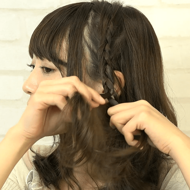 ミディアムヘアにおすすめ！ミックス編みアレンジ1