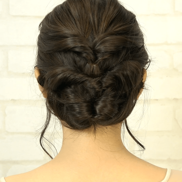 くるりんぱ3回でできる！簡単アップヘアBACK