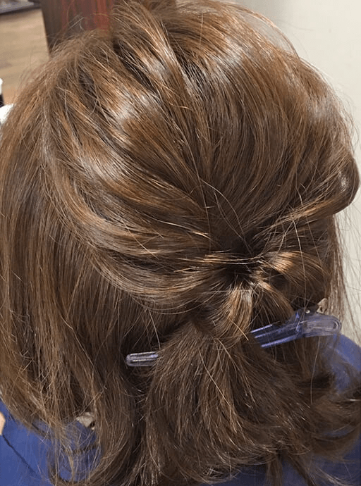 雨でも崩れにくい♪3分でできるショートヘアのまとめ髪4