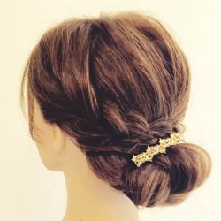 三つ編みだけで作れる簡単シニヨンスタイル　ヘアアレンジ　ロングヘア