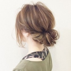 ねじり編みシニヨンで超こなれ感なオシャレアップアレンジ♪　ヘアアレンジ　ロングヘア