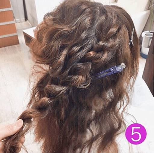 シンプルなプロセスで出来る♪本格派ヘアアレンジ5