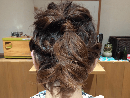 刈り上げボブのクールヘアアレンジtop